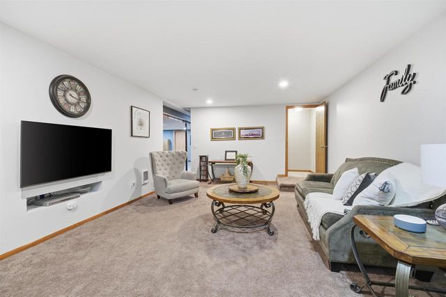 109 NICOLE LANE, Wrightstown, WI 54180