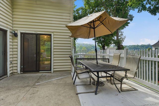 42 Revolutionary Road, Ossining, NY 10562