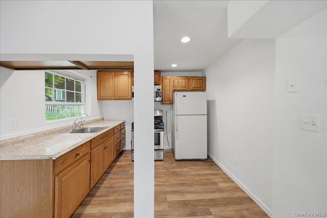 42 Revolutionary Road, Ossining, NY 10562