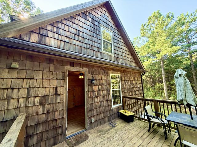 663 Promise Land Rd, Charlotte, TN 37036
