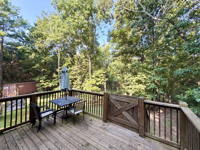 663 Promise Land Rd, Charlotte, TN 37036