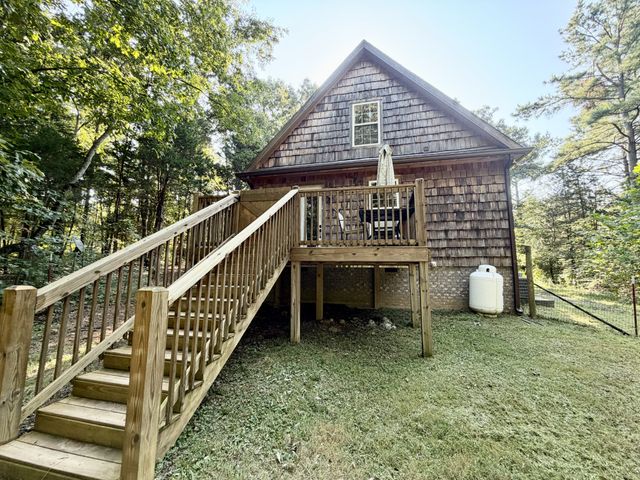 663 Promise Land Rd, Charlotte, TN 37036