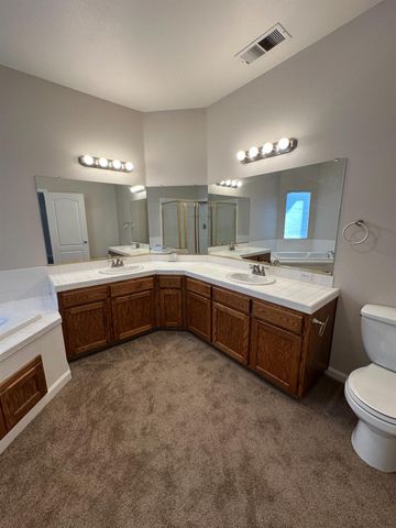 2249 E Rush Avenue, Fresno, CA 93730