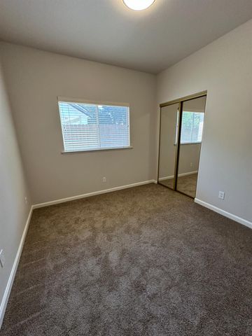 2249 E Rush Avenue, Fresno, CA 93730