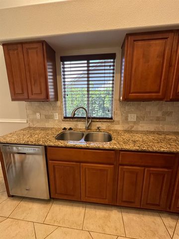 2249 E Rush Avenue, Fresno, CA 93730