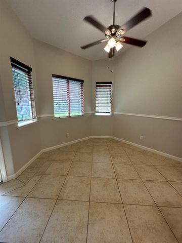 2249 E Rush Avenue, Fresno, CA 93730