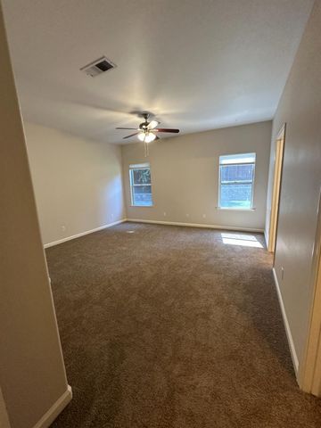 2249 E Rush Avenue, Fresno, CA 93730