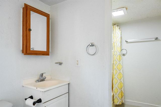 520 S Friendly Road, Oklahoma City, OK 73130