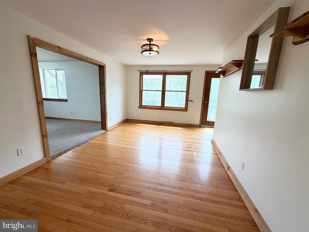 Image 14 of property listing at 19305 UPPER CONSOL RD NW, Frostburg, MD 21532