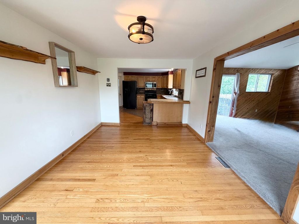 Image 15 of property listing at 19305 UPPER CONSOL RD NW, Frostburg, MD 21532