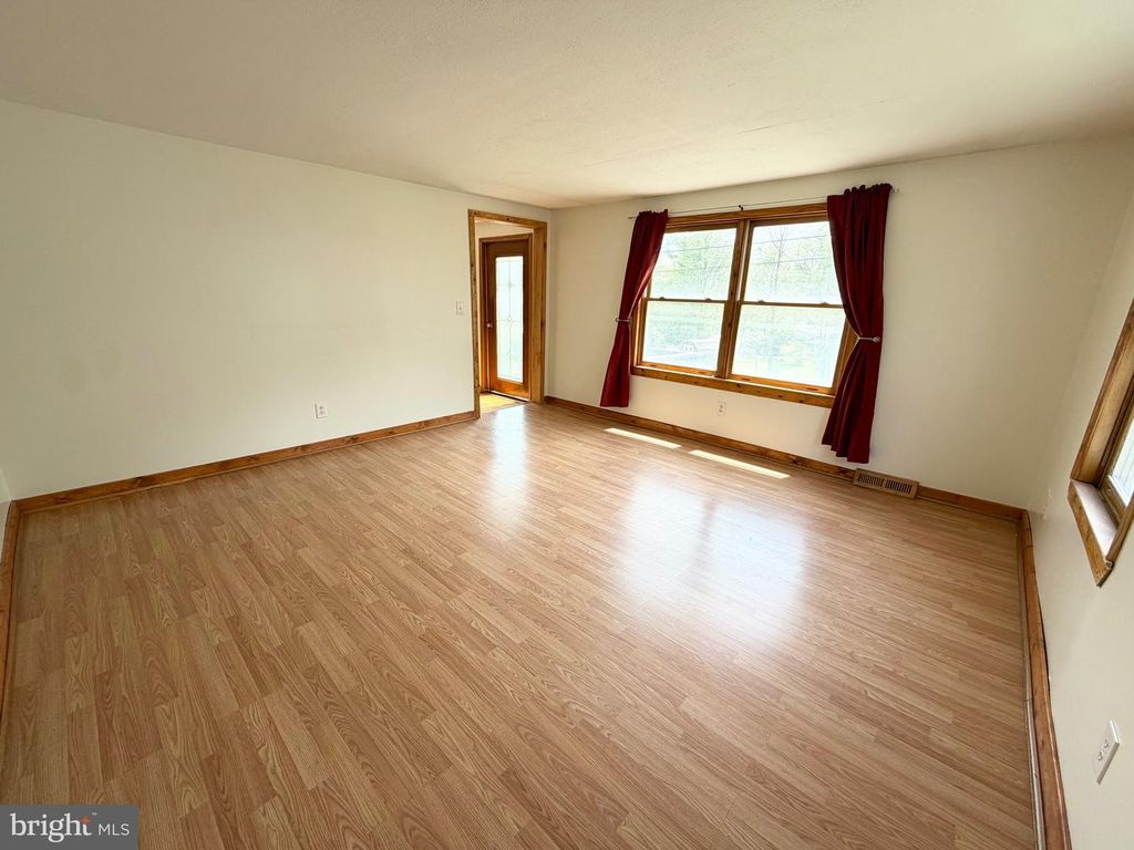Image 23 of property listing at 19305 UPPER CONSOL RD NW, Frostburg, MD 21532