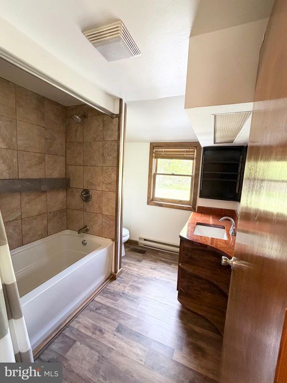 Image 24 of property listing at 19305 UPPER CONSOL RD NW, Frostburg, MD 21532