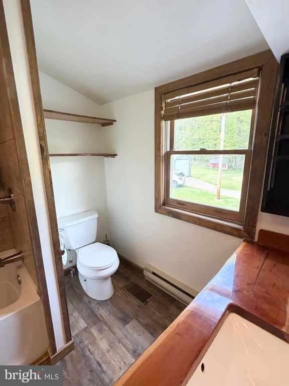 Image 27 of property listing at 19305 UPPER CONSOL RD NW, Frostburg, MD 21532