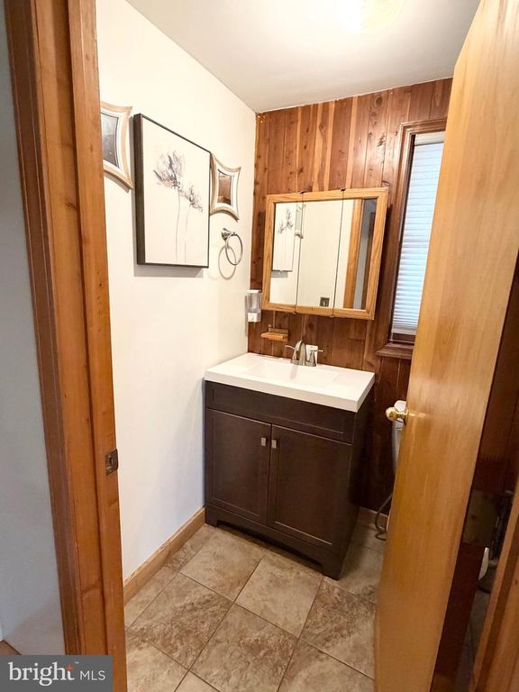 Image 33 of property listing at 19305 UPPER CONSOL RD NW, Frostburg, MD 21532