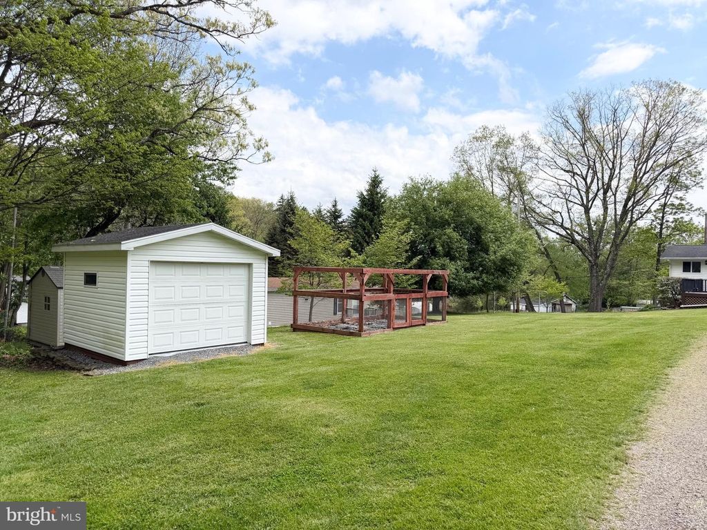 Image 43 of property listing at 19305 UPPER CONSOL RD NW, Frostburg, MD 21532