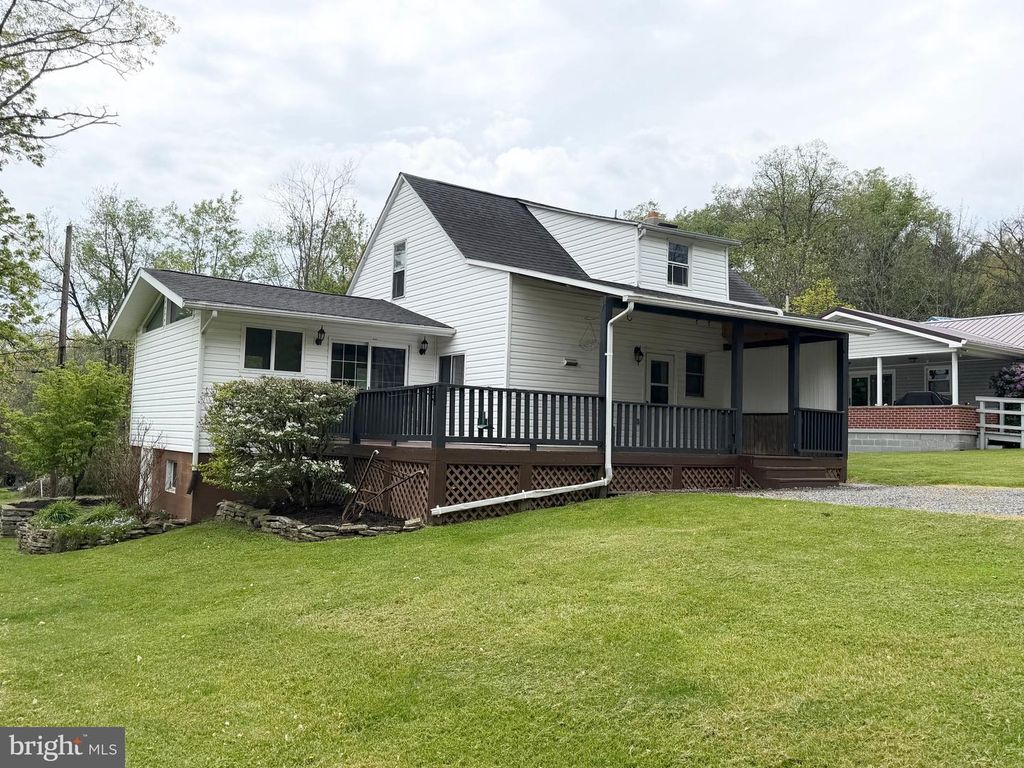 Image 5 of property listing at 19305 UPPER CONSOL RD NW, Frostburg, MD 21532