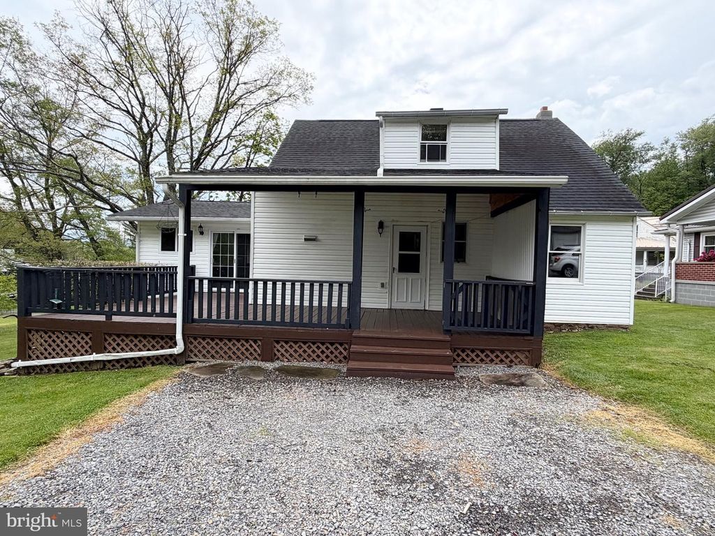 Image 6 of property listing at 19305 UPPER CONSOL RD NW, Frostburg, MD 21532