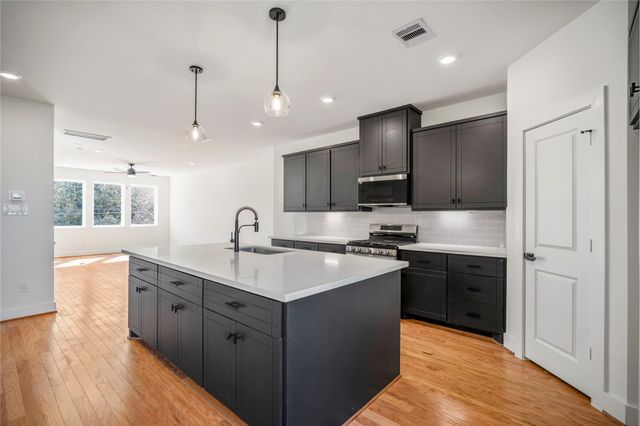 6320 Del Rio Street, Houston, TX 77021