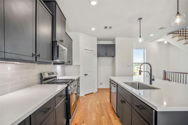 6320 Del Rio Street, Houston, TX 77021