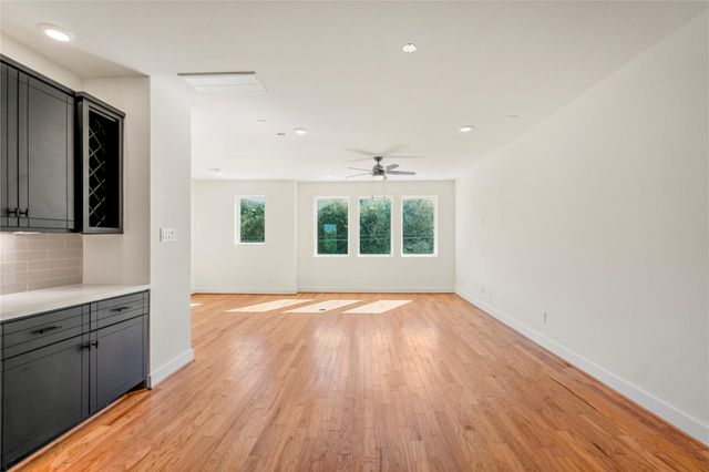 6320 Del Rio Street, Houston, TX 77021