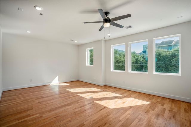 6320 Del Rio Street, Houston, TX 77021