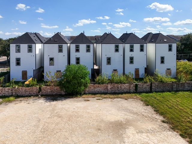 6320 Del Rio Street, Houston, TX 77021