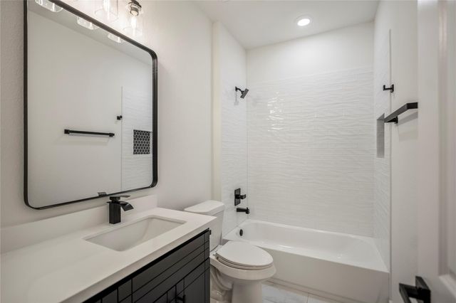 6320 Del Rio Street, Houston, TX 77021