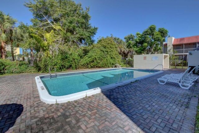 626 NW 13th Street 16, Boca Raton, FL 33486