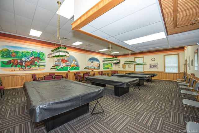 169 Ventry Court A, Ridge, NY 11961