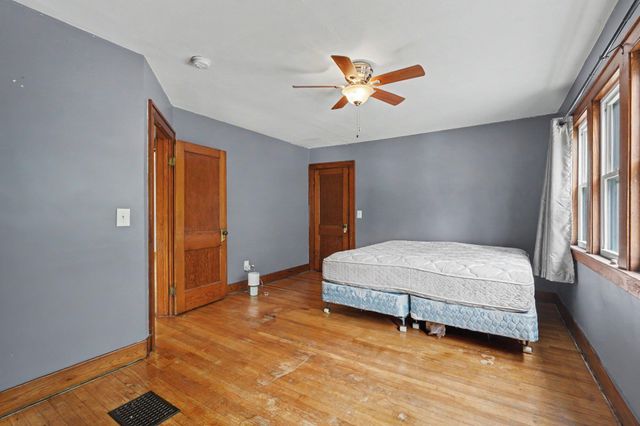 1216 Hovey Street SW, Grand Rapids, MI 49504