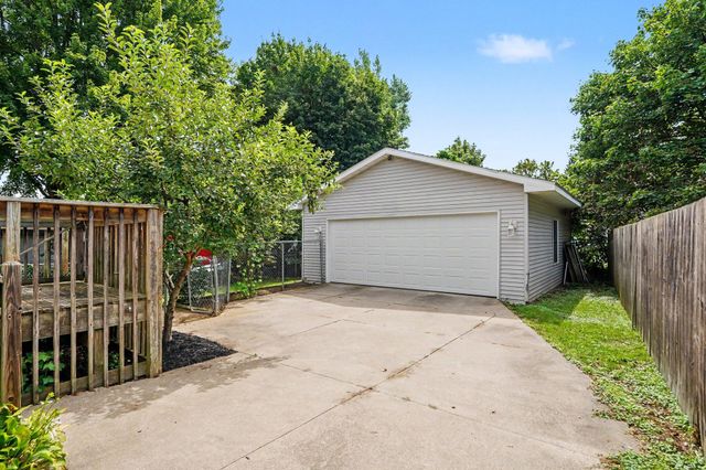 1216 Hovey Street SW, Grand Rapids, MI 49504