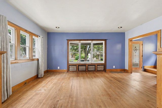 1216 Hovey Street SW, Grand Rapids, MI 49504