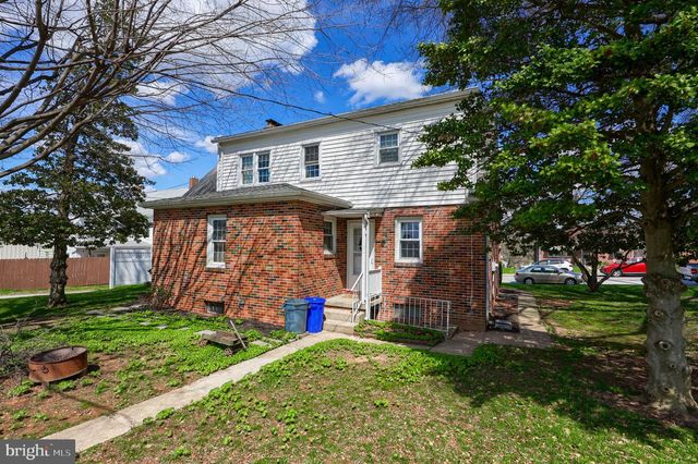 328 W MAPLE ST, Dallastown, PA 17313