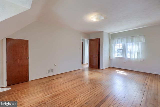 328 W MAPLE ST, Dallastown, PA 17313