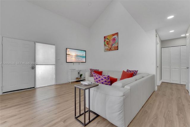 20903 Leeward Court 3111, Aventura, FL 33180