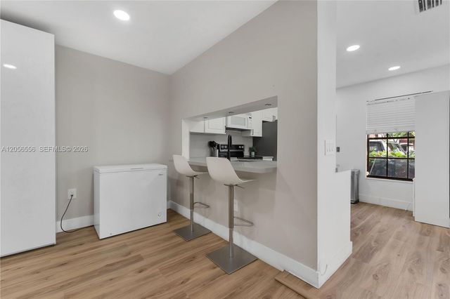 20903 Leeward Court 3111, Aventura, FL 33180