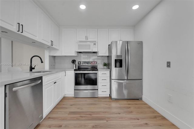 20903 Leeward Court 3111, Aventura, FL 33180