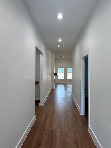 707 S Carroll, La Porte, TX 77571