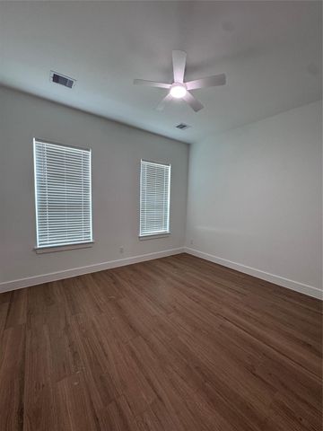 707 S Carroll, La Porte, TX 77571