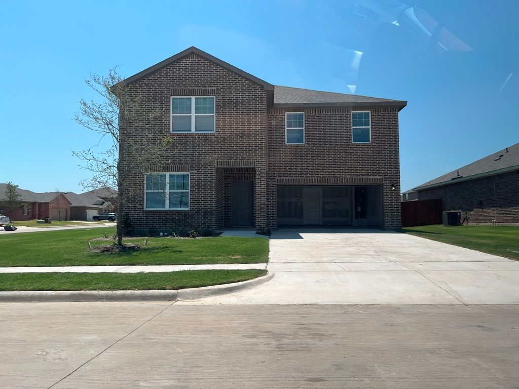 17 Cherryridge Drive, Edgecliff Village, TX 76134