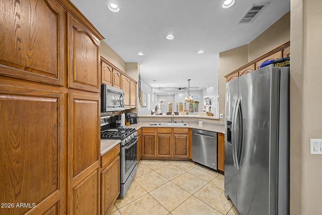17082 W NORTHAMPTON Road, Surprise, AZ 85374