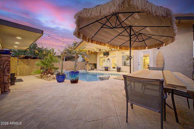 17082 W NORTHAMPTON Road, Surprise, AZ 85374
