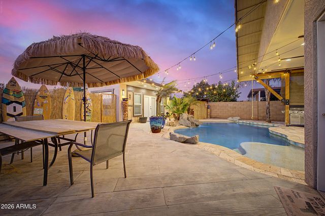 17082 W NORTHAMPTON Road, Surprise, AZ 85374
