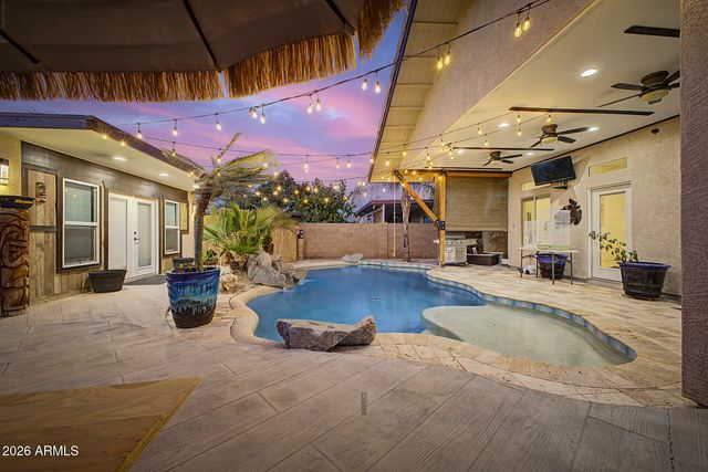17082 W NORTHAMPTON Road, Surprise, AZ 85374