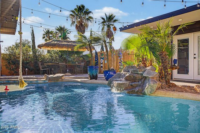 17082 W NORTHAMPTON Road, Surprise, AZ 85374