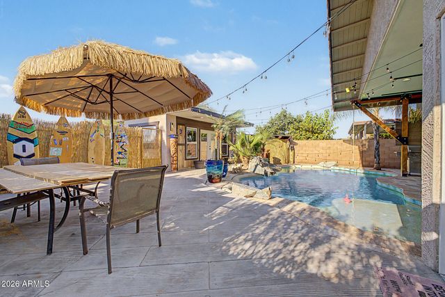 17082 W NORTHAMPTON Road, Surprise, AZ 85374