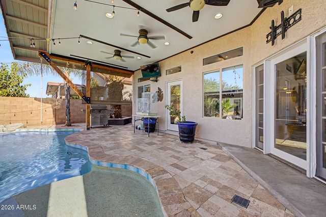 17082 W NORTHAMPTON Road, Surprise, AZ 85374