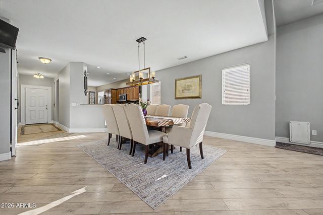 17082 W NORTHAMPTON Road, Surprise, AZ 85374