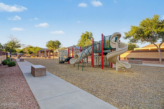 17082 W NORTHAMPTON Road, Surprise, AZ 85374