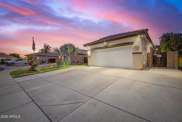 17082 W NORTHAMPTON Road, Surprise, AZ 85374